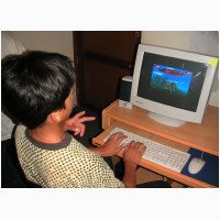 00862-nepal-manoj-typeverslaafde.JPG