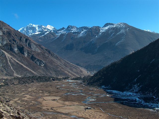 Chopta vallei zonder rodondendrons