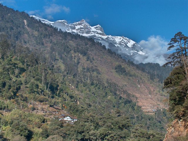 mooie witte pieken in Noord Sikkim
