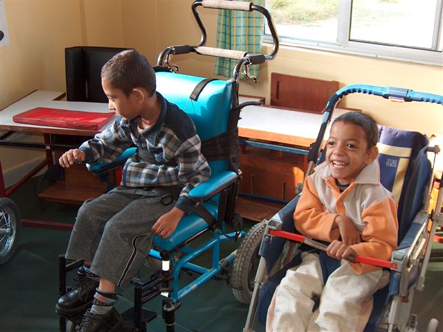 kinderen met hersenverlamming in Nepal